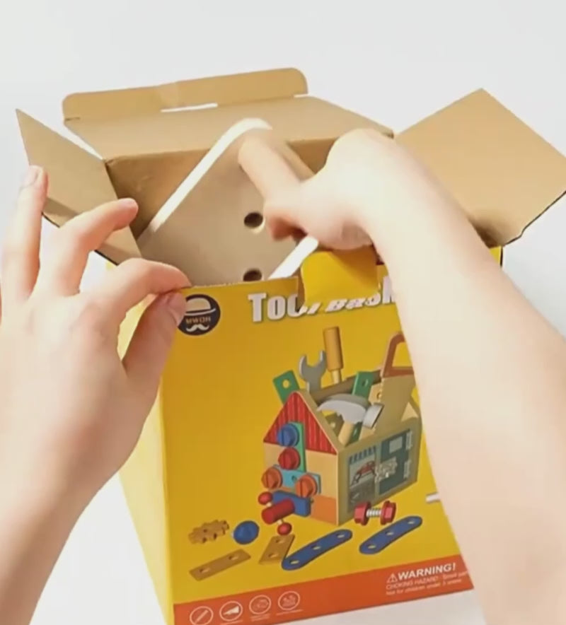 Boîte à outils en bois Montessori avec marteau, tournevis et engrenages ToolBox - Petit Curio